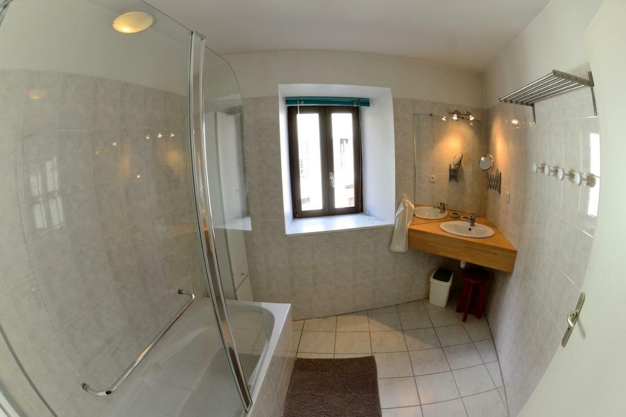Refuge Du Vieux Bourg Hotell Le Châtelard Exteriör bild