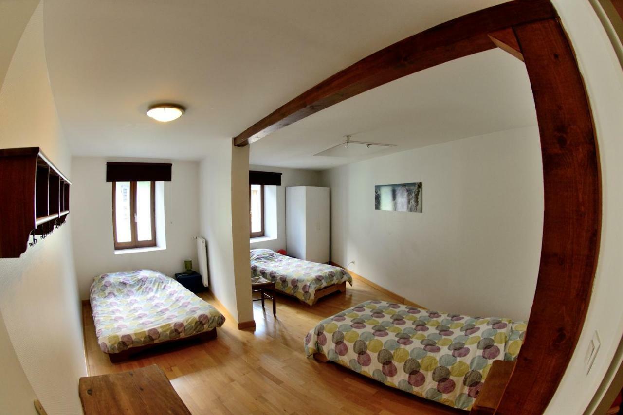 Refuge Du Vieux Bourg Hotell Le Châtelard Exteriör bild
