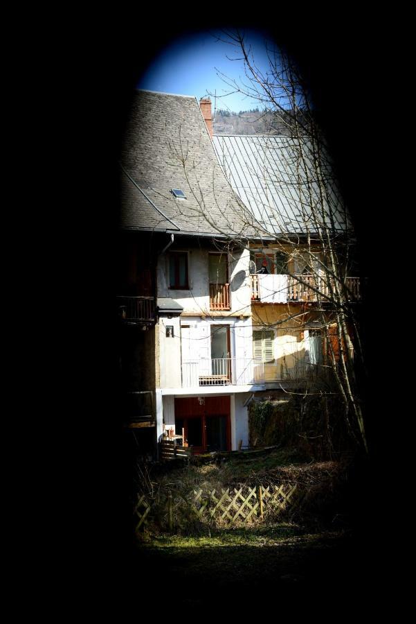 Refuge Du Vieux Bourg Hotell Le Châtelard Exteriör bild